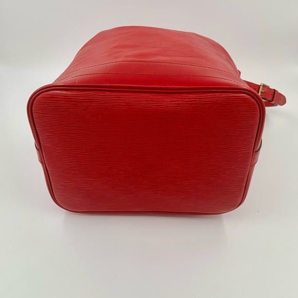 VGUC Louis Vuitton Authentic Epi Noe Red Leather Drawstring Bucket Shoulder Bag - Picture 15 of 17